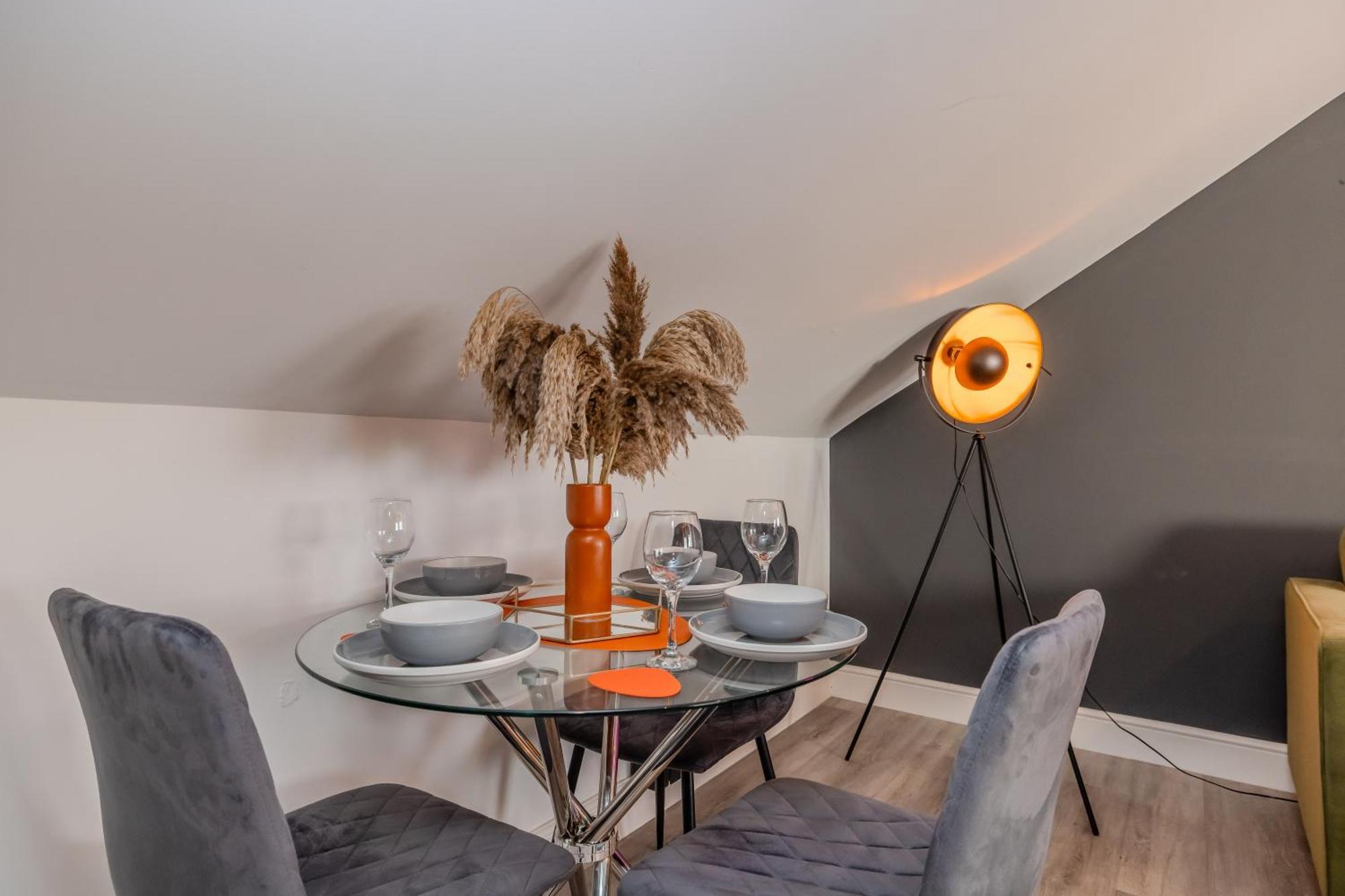 Luxe City Living L 2-Bedroom Flat With Free Parking Brighton Екстер'єр фото